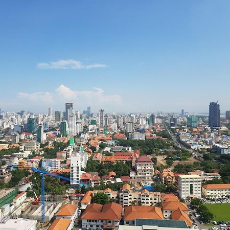 Somerset Norodom Phnom Penh Exterior photo