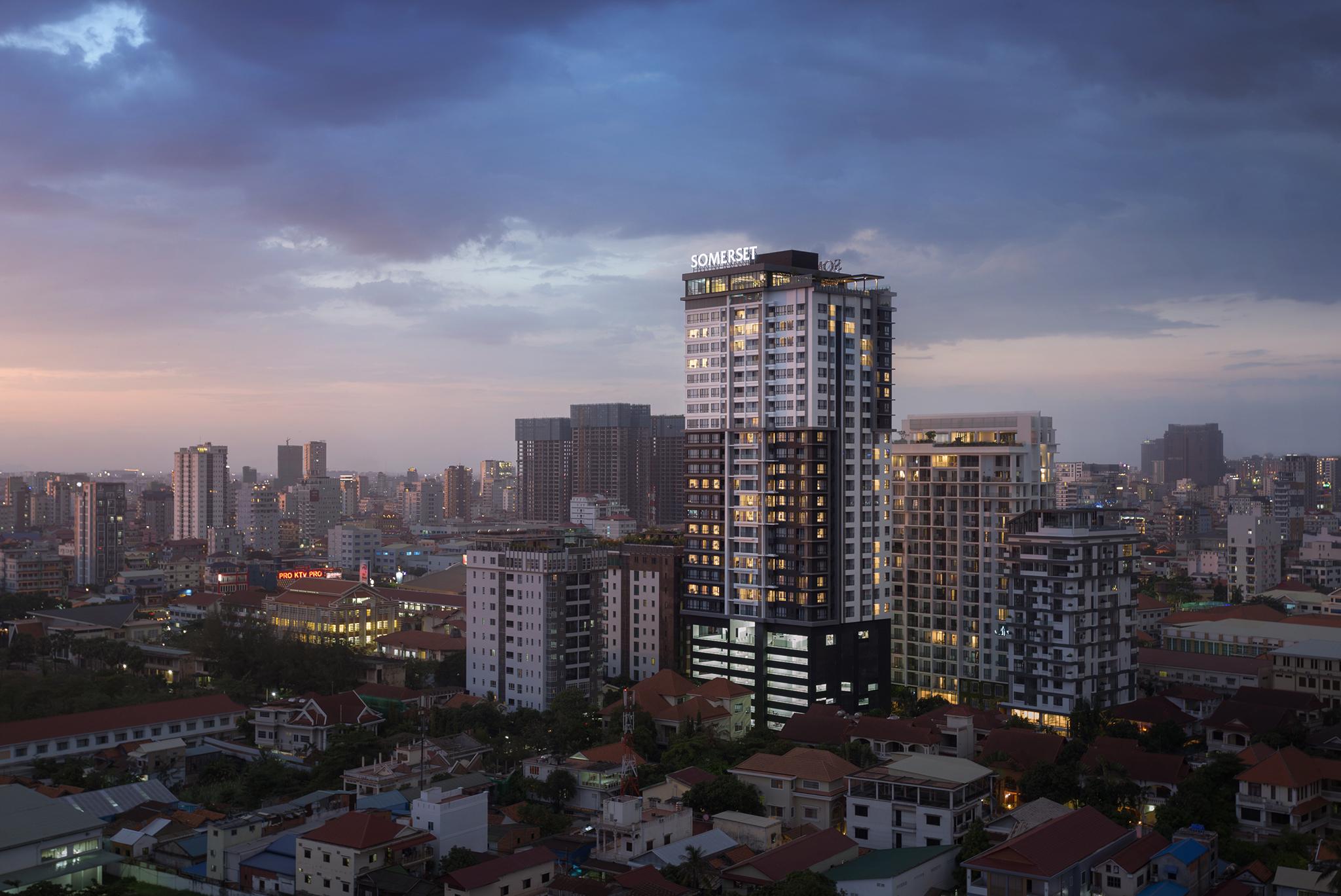 Somerset Norodom Phnom Penh Exterior photo